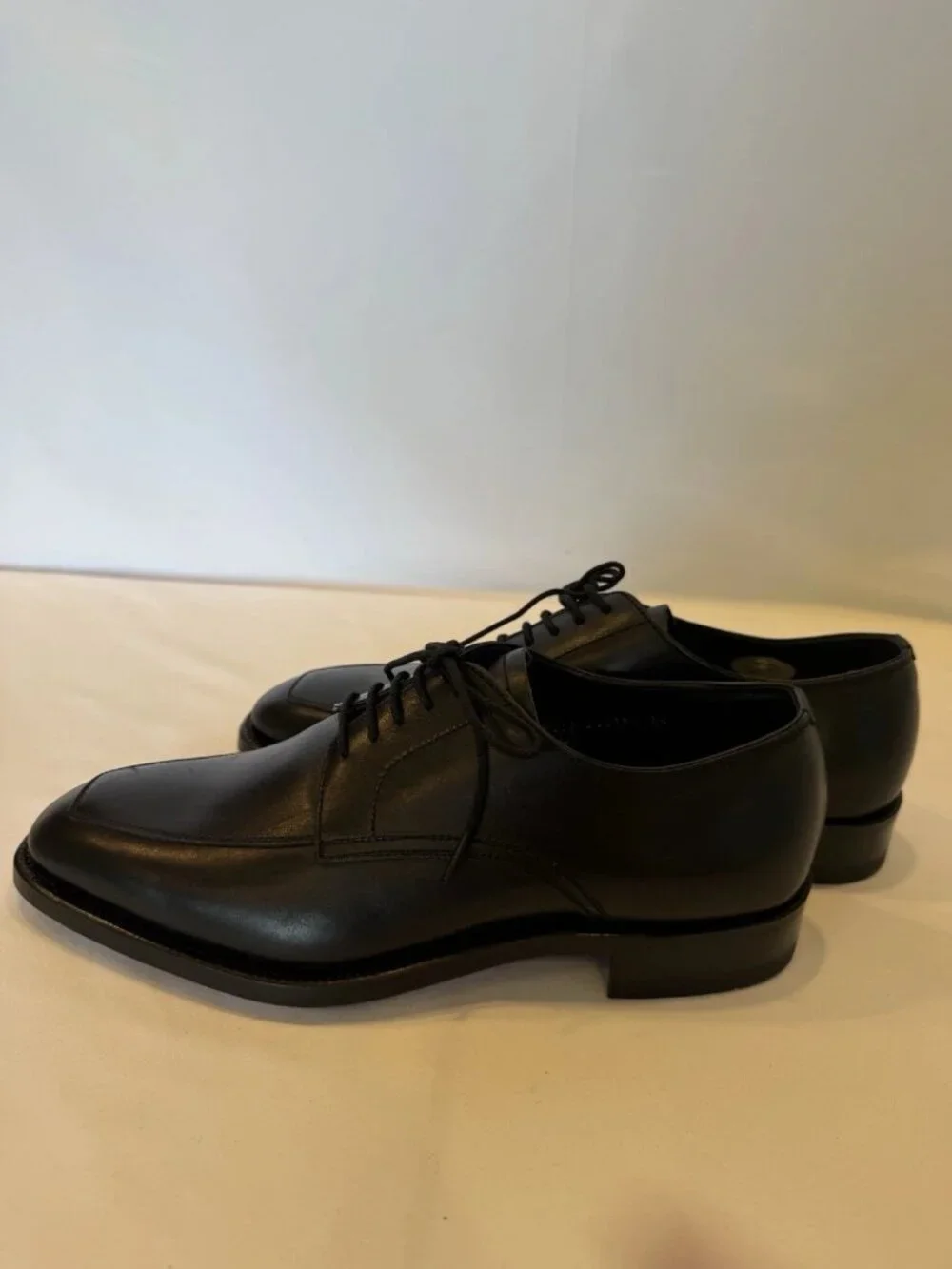 Authentic Burberry Black Leather Apron Toe Derby Shoes Men’s US 6